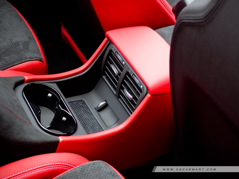 https://i.i-sgcm.com/new_cars/cars/12382/12382_g18