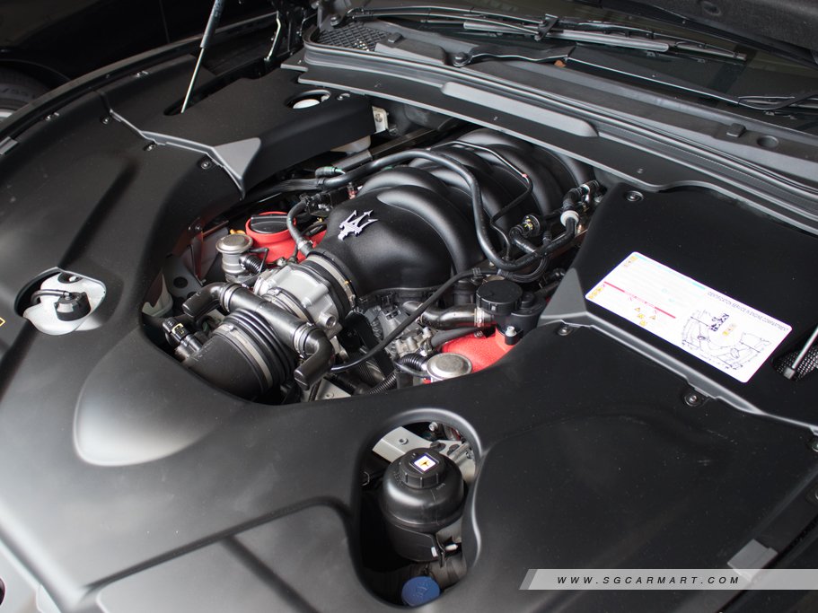 https://i.i-sgcm.com/new_cars/cars/12382/12382_g19