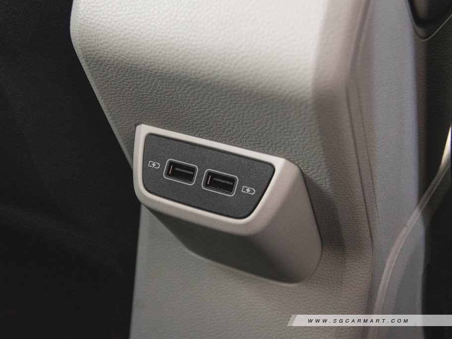 https://i.i-sgcm.com/new_cars/cars/12387/12387_g70