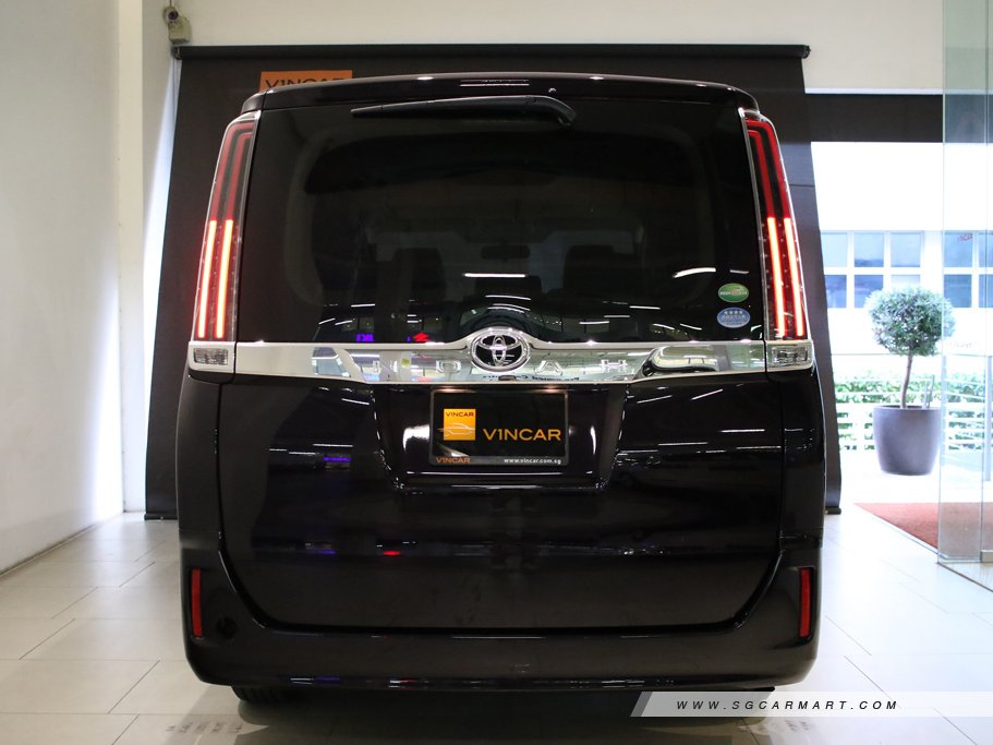https://i.i-sgcm.com/new_cars/cars/12390/12390_g10