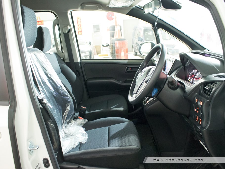 https://i.i-sgcm.com/new_cars/cars/12390/12390_g27