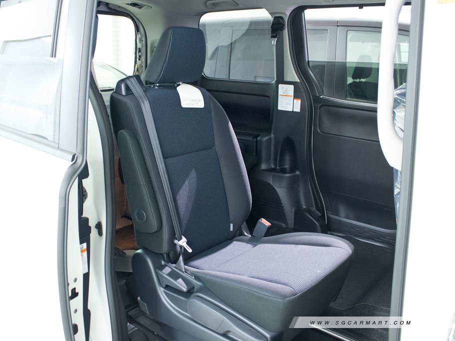https://i.i-sgcm.com/new_cars/cars/12390/12390_g33