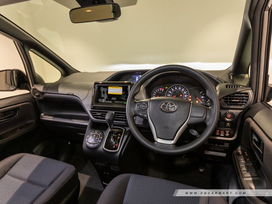https://i.i-sgcm.com/new_cars/cars/12390/12390_g45