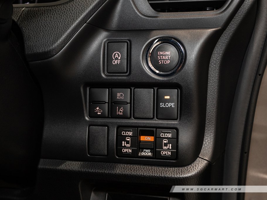 https://i.i-sgcm.com/new_cars/cars/12390/12390_g46