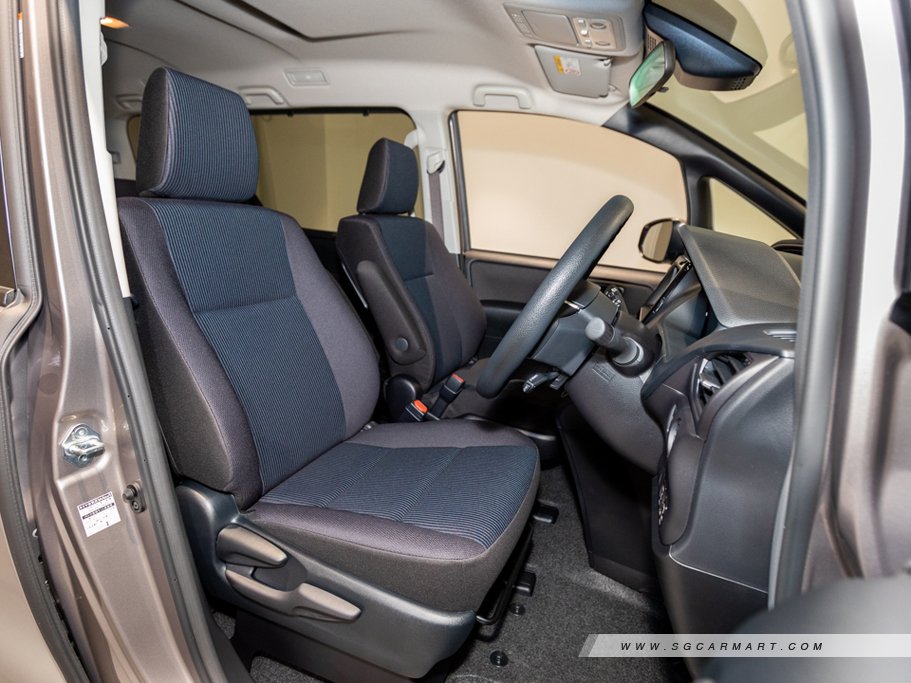 https://i.i-sgcm.com/new_cars/cars/12390/12390_g47