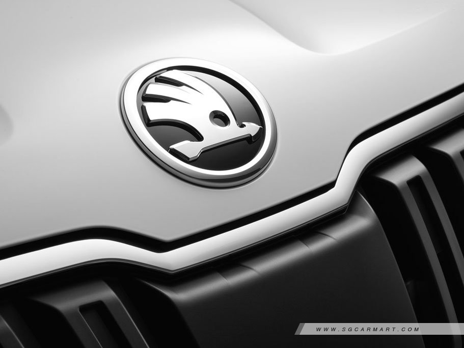 https://i.i-sgcm.com/new_cars/cars/12391/12391_g11