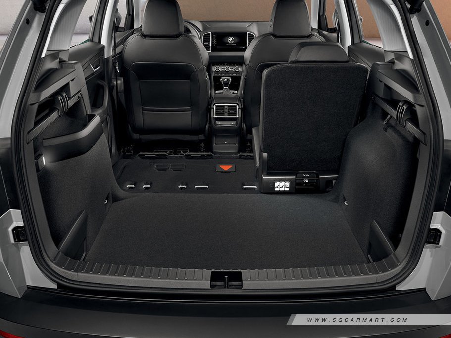 https://i.i-sgcm.com/new_cars/cars/12391/12391_g25