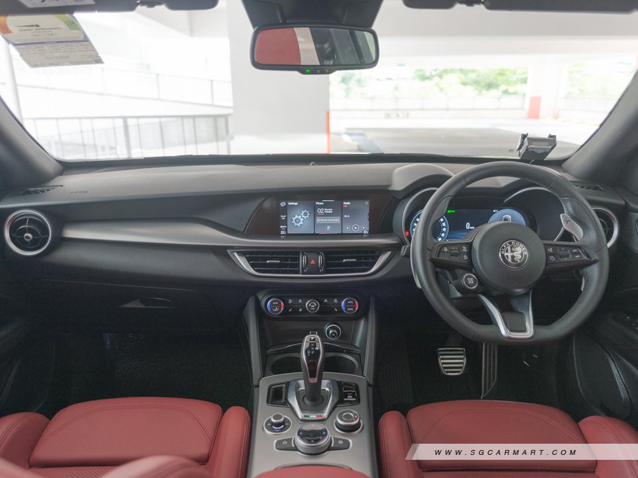 https://i.i-sgcm.com/new_cars/cars/12392/12392_g118