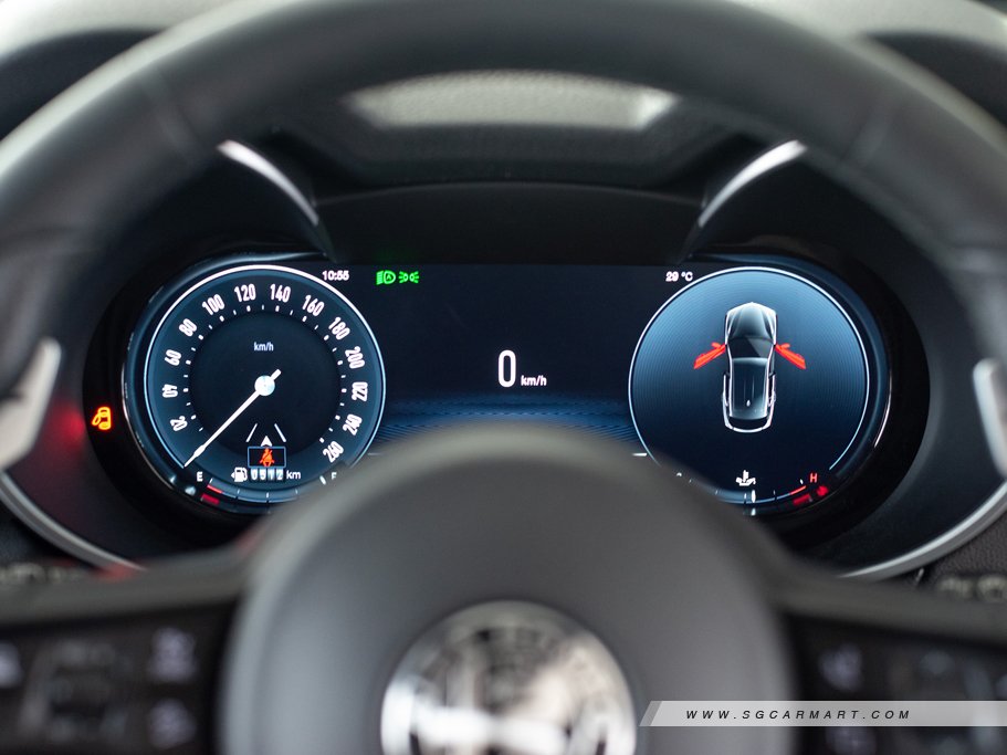 https://i.i-sgcm.com/new_cars/cars/12392/12392_g120