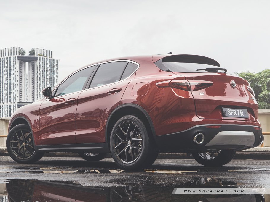 https://i.i-sgcm.com/new_cars/cars/12392/12392_g25