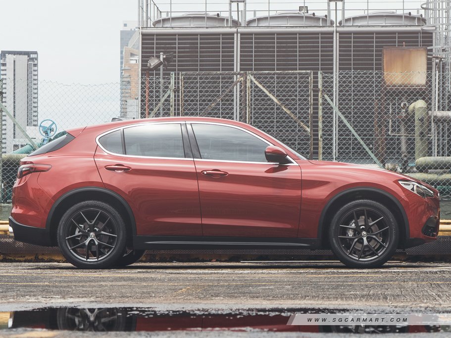 https://i.i-sgcm.com/new_cars/cars/12392/12392_g26