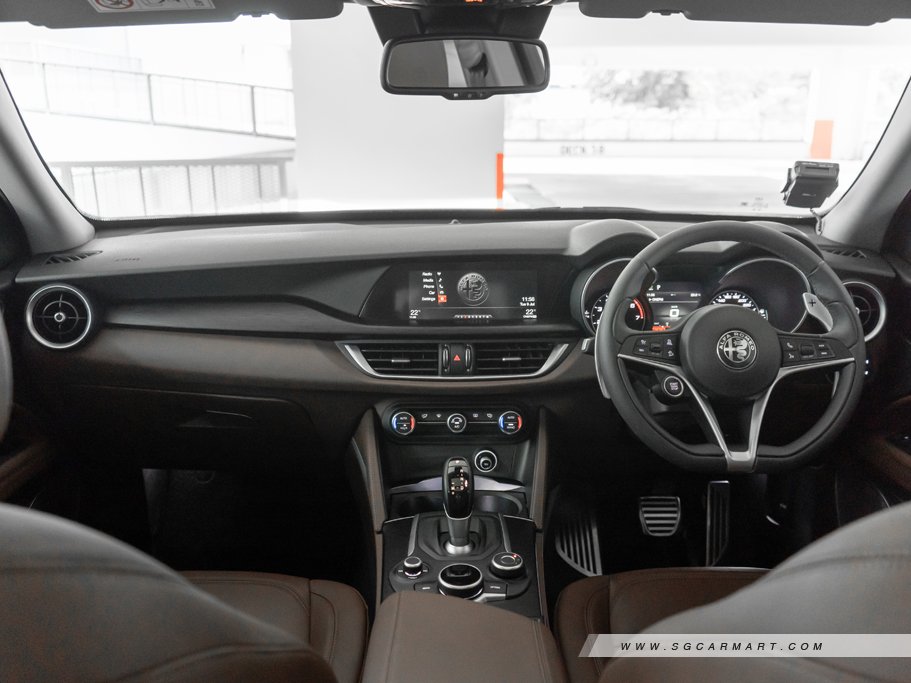 https://i.i-sgcm.com/new_cars/cars/12392/12392_g36
