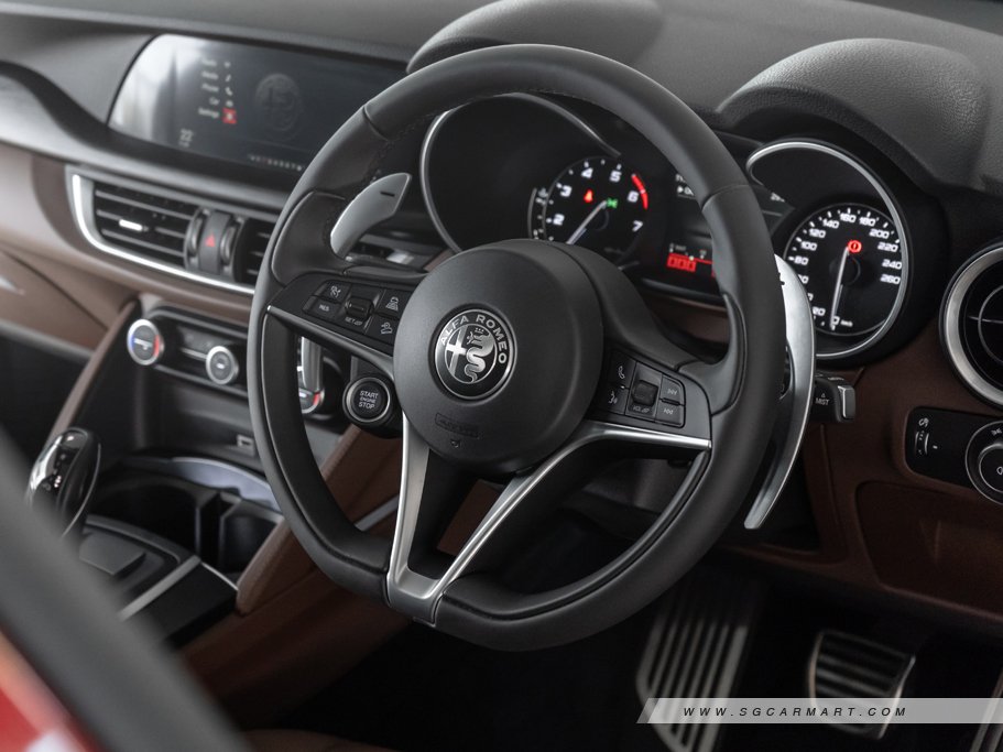 https://i.i-sgcm.com/new_cars/cars/12392/12392_g39