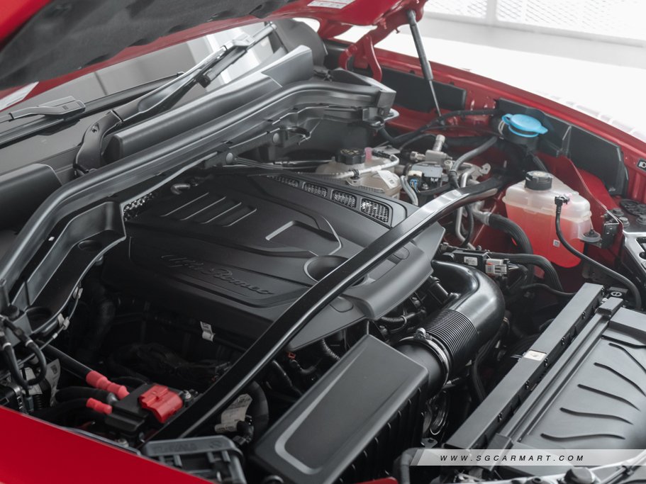 https://i.i-sgcm.com/new_cars/cars/12392/12392_g56