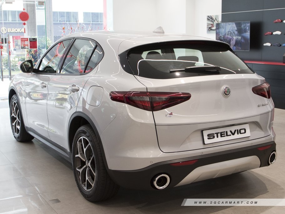 https://i.i-sgcm.com/new_cars/cars/12392/12392_g66