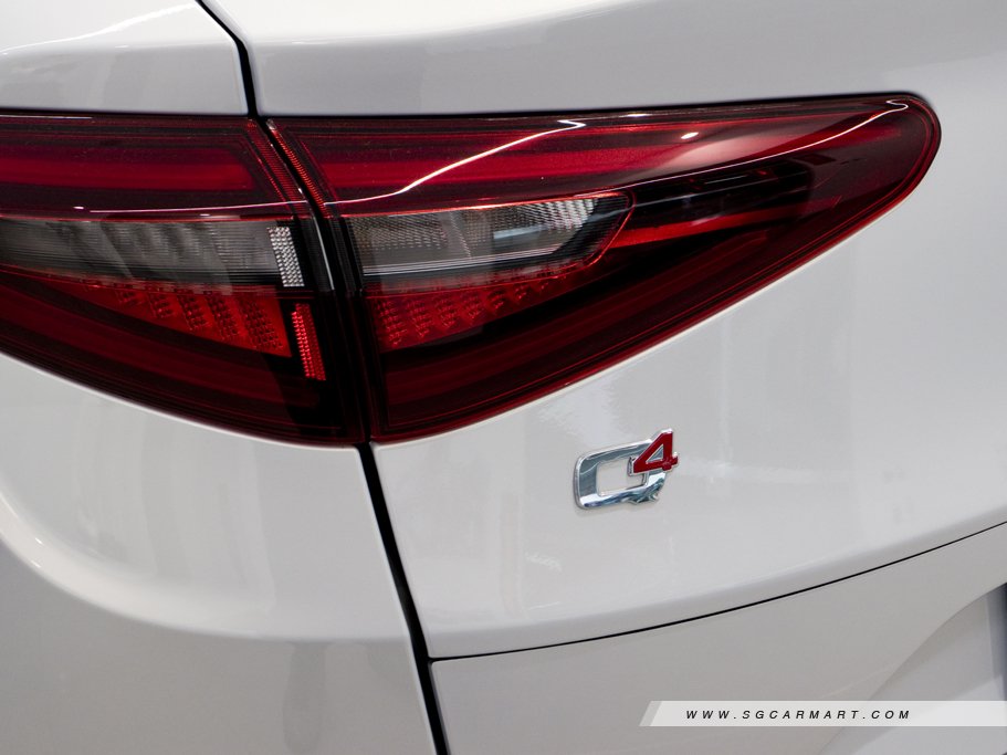 https://i.i-sgcm.com/new_cars/cars/12392/12392_g69