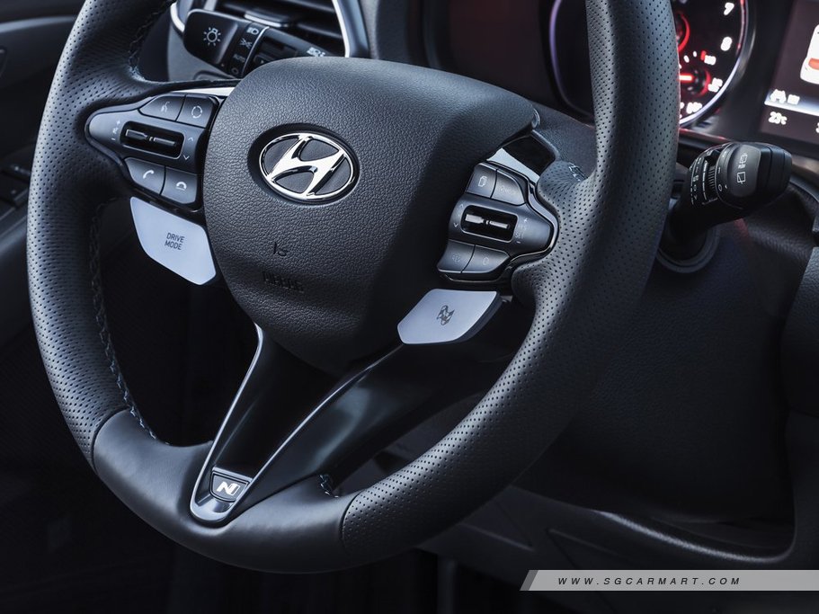 https://i.i-sgcm.com/new_cars/cars/12397/12397_g114