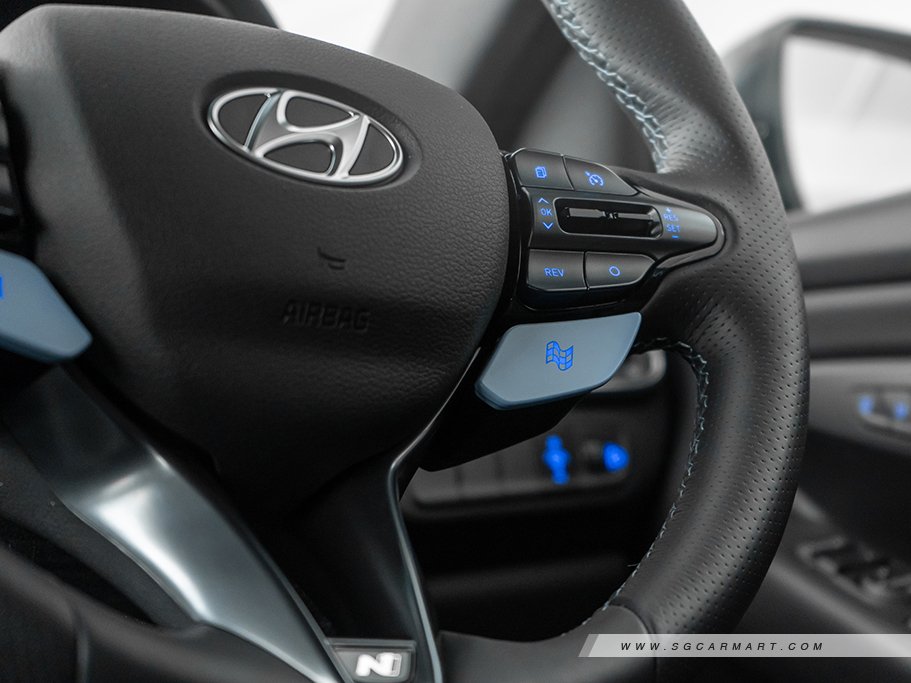 https://i.i-sgcm.com/new_cars/cars/12397/12397_g78