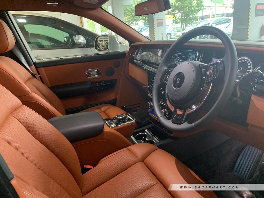 https://i.i-sgcm.com/new_cars/cars/12398/12398_g15