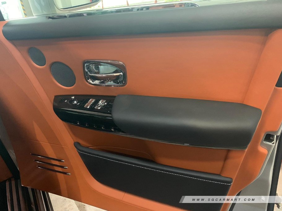 https://i.i-sgcm.com/new_cars/cars/12398/12398_g18