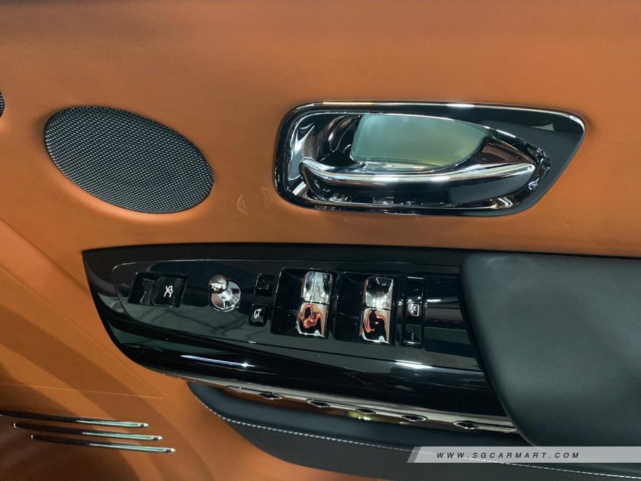 https://i.i-sgcm.com/new_cars/cars/12398/12398_g19