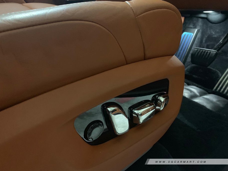 https://i.i-sgcm.com/new_cars/cars/12398/12398_g21
