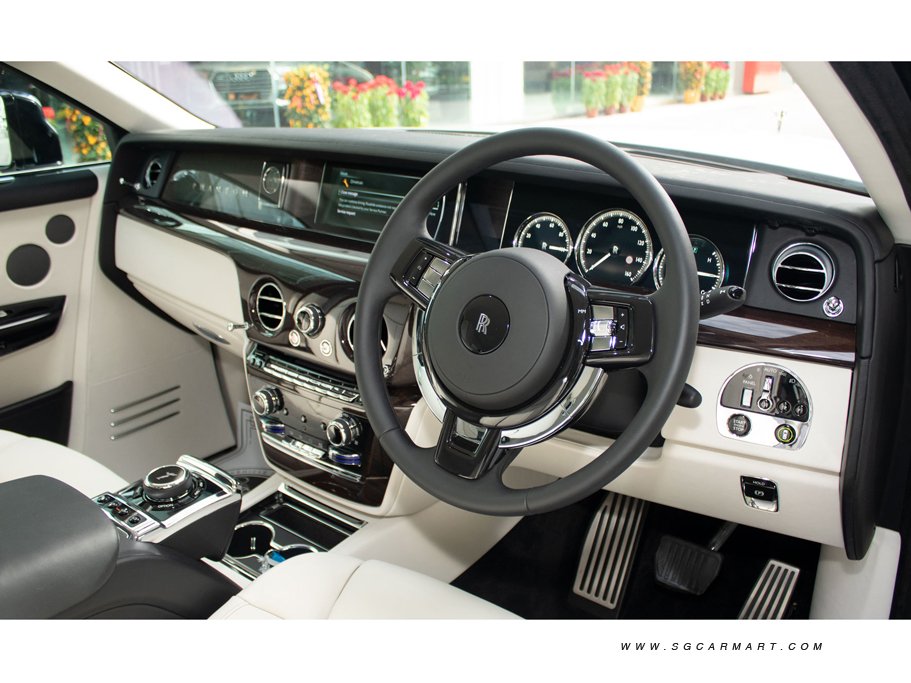 https://i.i-sgcm.com/new_cars/cars/12398/12398_g41