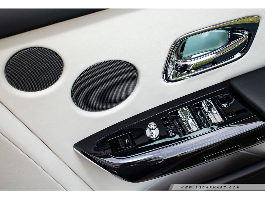 https://i.i-sgcm.com/new_cars/cars/12398/12398_g42