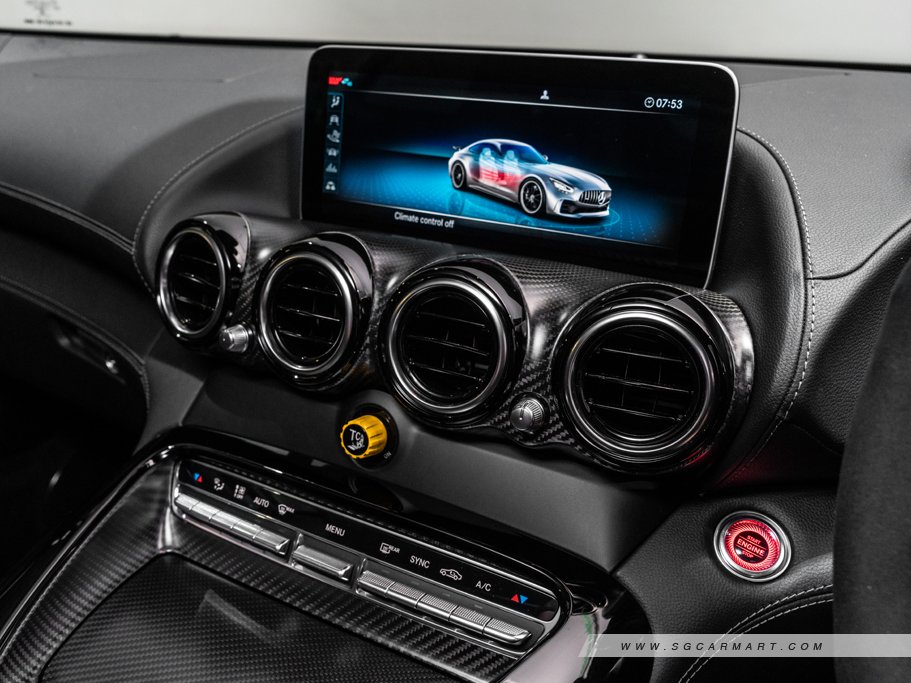 https://i.i-sgcm.com/new_cars/cars/12403/12403_g104