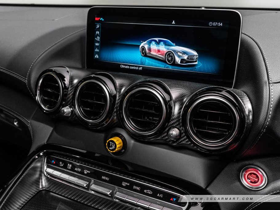 https://i.i-sgcm.com/new_cars/cars/12403/12403_g106