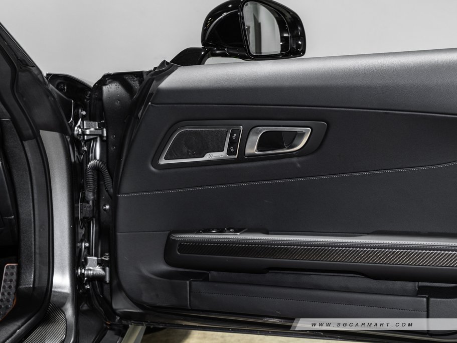 https://i.i-sgcm.com/new_cars/cars/12403/12403_g122