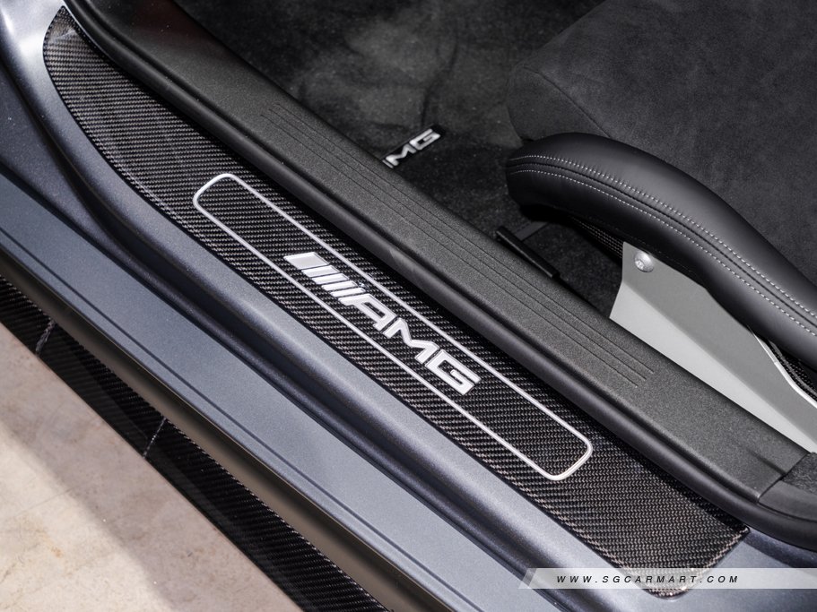 https://i.i-sgcm.com/new_cars/cars/12403/12403_g123