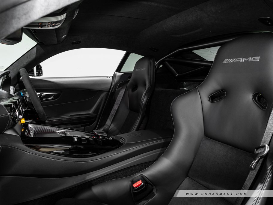 https://i.i-sgcm.com/new_cars/cars/12403/12403_g125