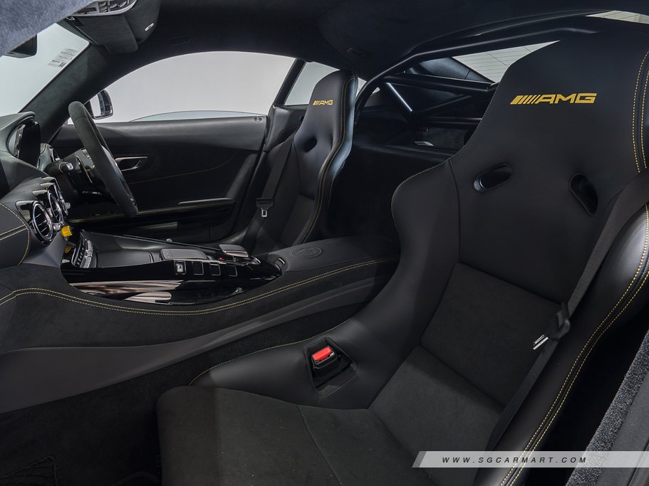 https://i.i-sgcm.com/new_cars/cars/12403/12403_g32