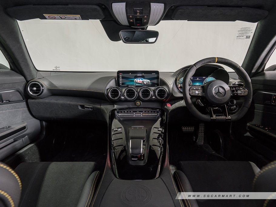https://i.i-sgcm.com/new_cars/cars/12403/12403_g37