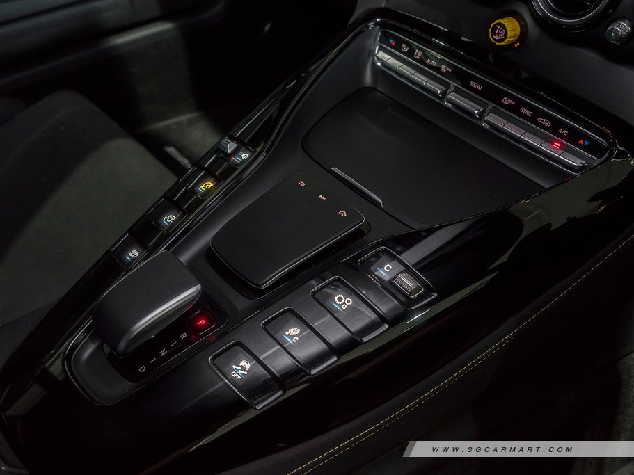 https://i.i-sgcm.com/new_cars/cars/12403/12403_g53