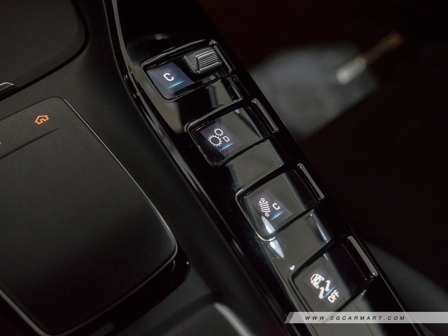 https://i.i-sgcm.com/new_cars/cars/12403/12403_g61