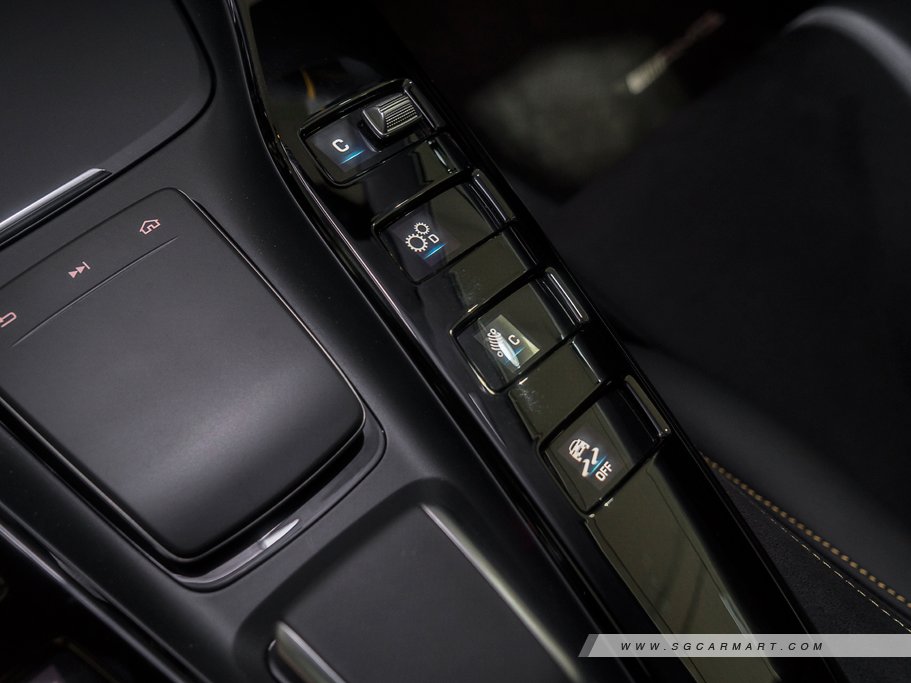 https://i.i-sgcm.com/new_cars/cars/12403/12403_g62