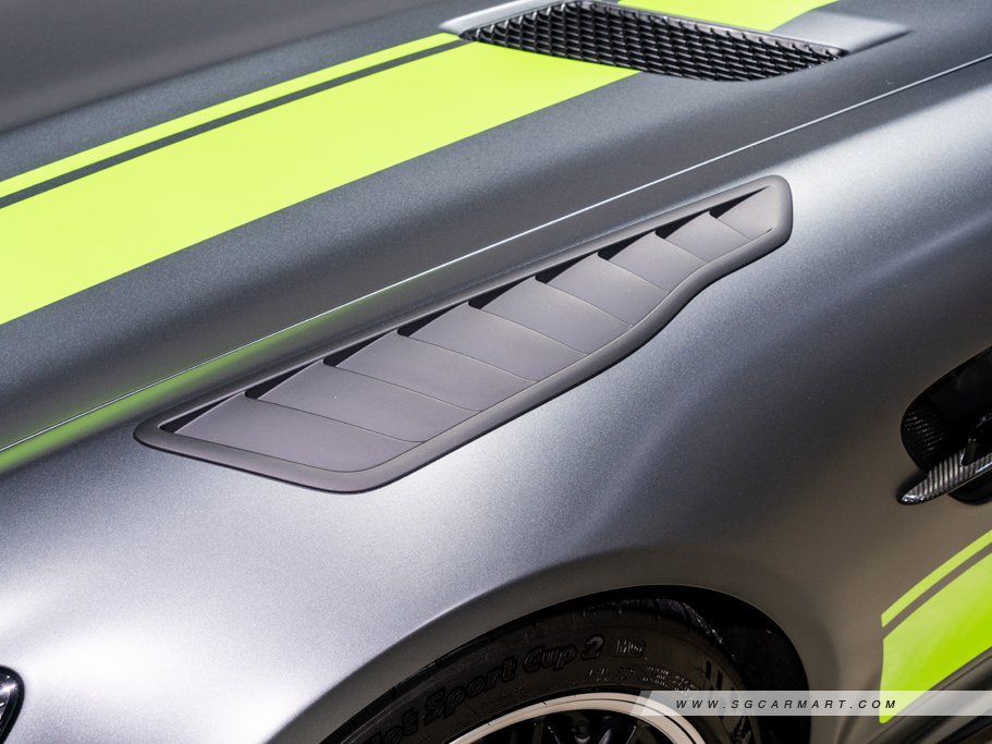 https://i.i-sgcm.com/new_cars/cars/12403/12403_g77