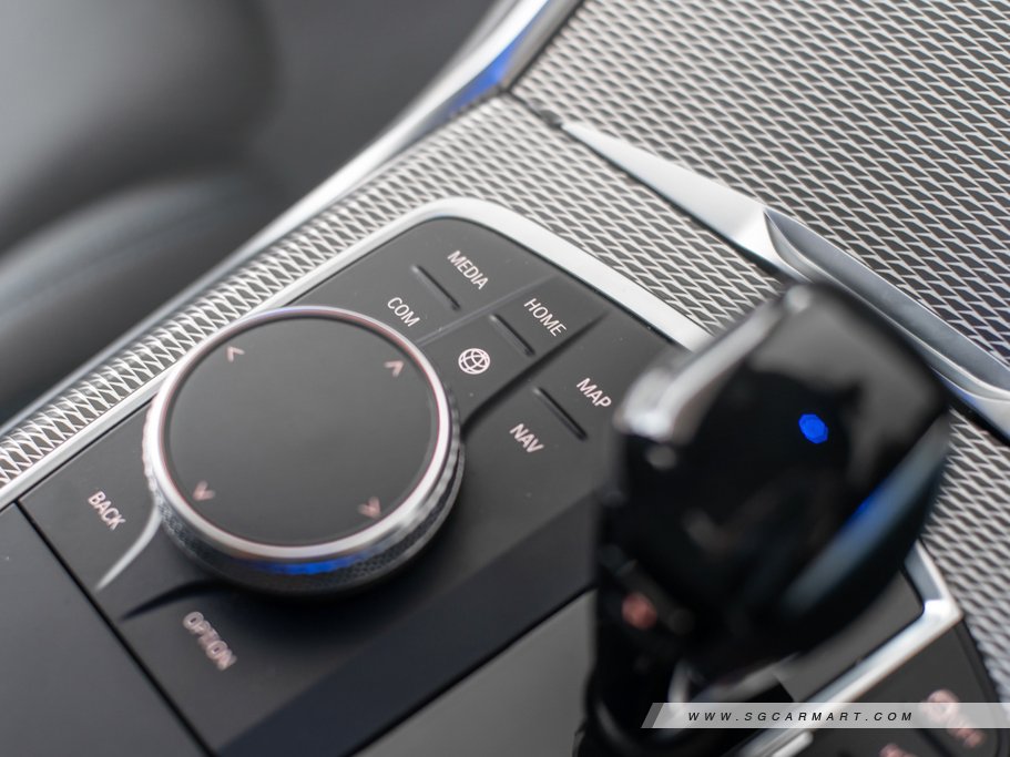 https://i.i-sgcm.com/new_cars/cars/12406/12406_g50