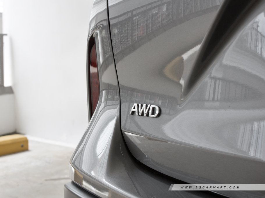 https://i.i-sgcm.com/new_cars/cars/12408/12408_g15