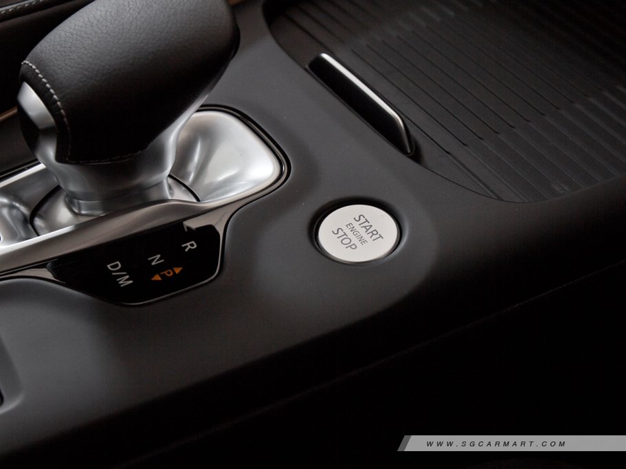 https://i.i-sgcm.com/new_cars/cars/12408/12408_g21