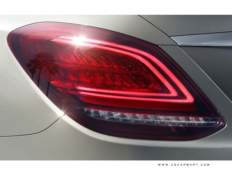 https://i.i-sgcm.com/new_cars/cars/12411/12411_g153
