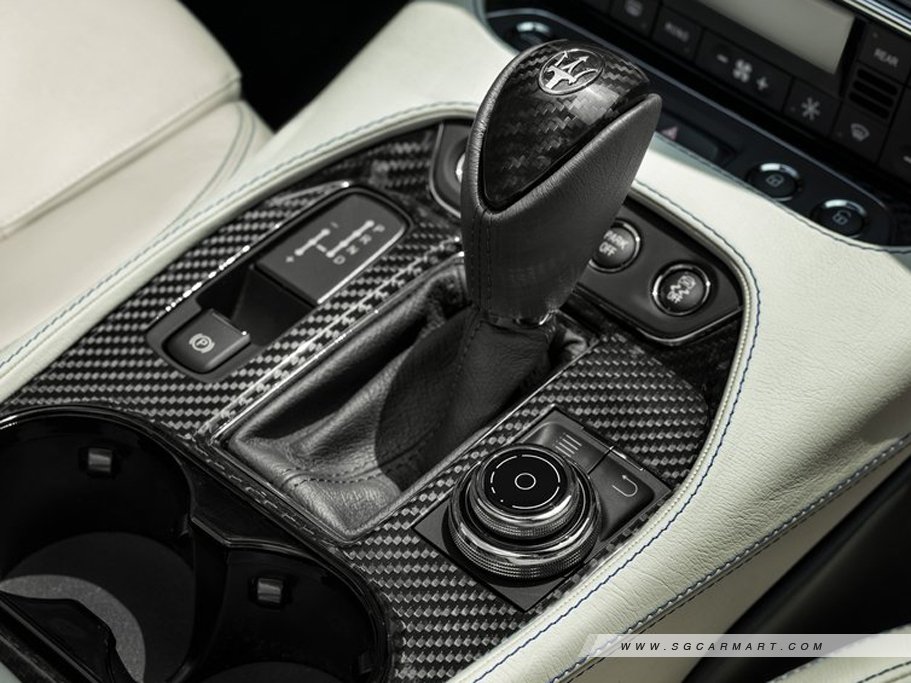 https://i.i-sgcm.com/new_cars/cars/12418/12418_g14