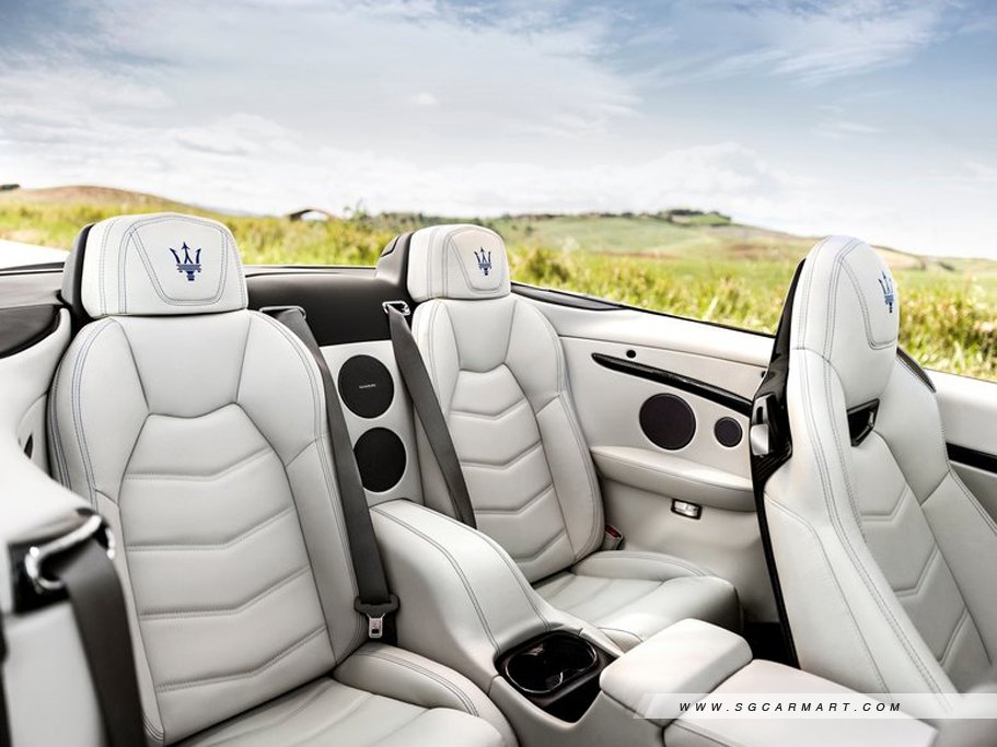 https://i.i-sgcm.com/new_cars/cars/12418/12418_g16