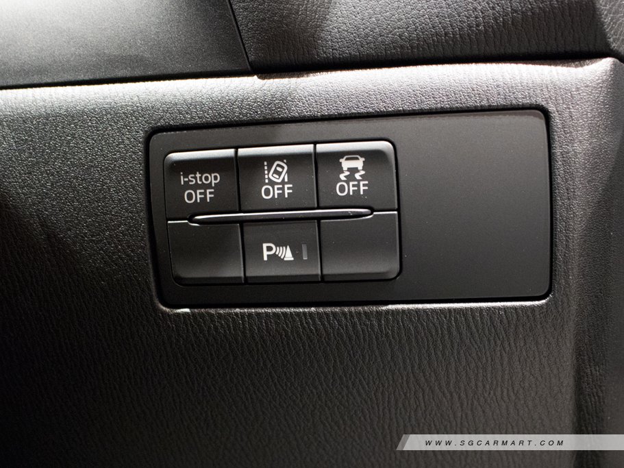 https://i.i-sgcm.com/new_cars/cars/12420/12420_g18