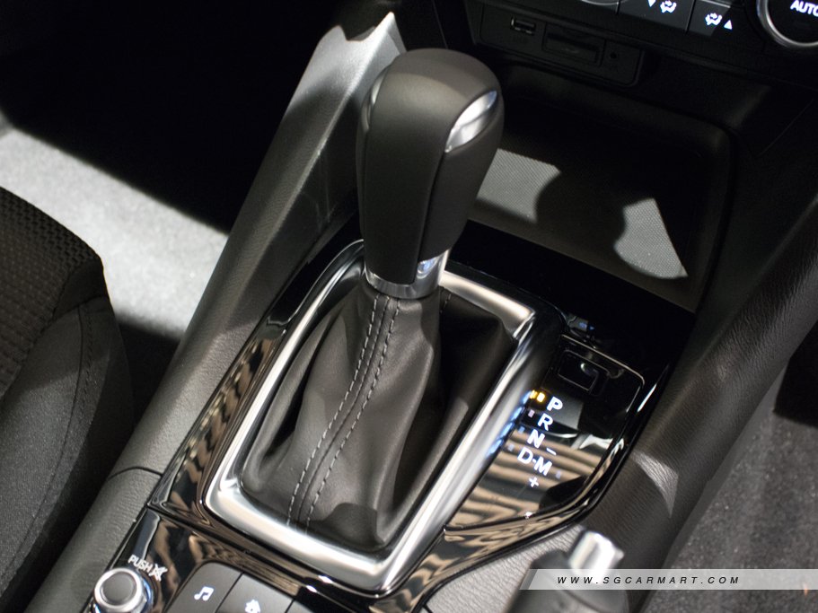 https://i.i-sgcm.com/new_cars/cars/12420/12420_g27