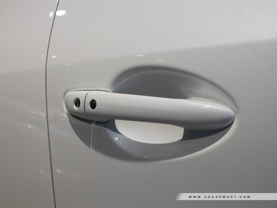 https://i.i-sgcm.com/new_cars/cars/12420/12420_g7