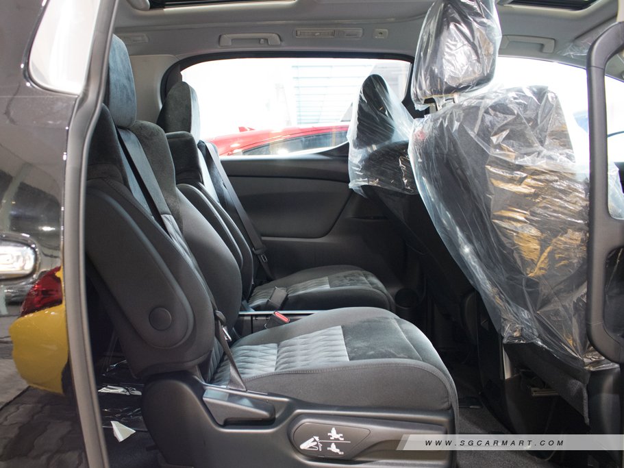 https://i.i-sgcm.com/new_cars/cars/12421/12421_g10
