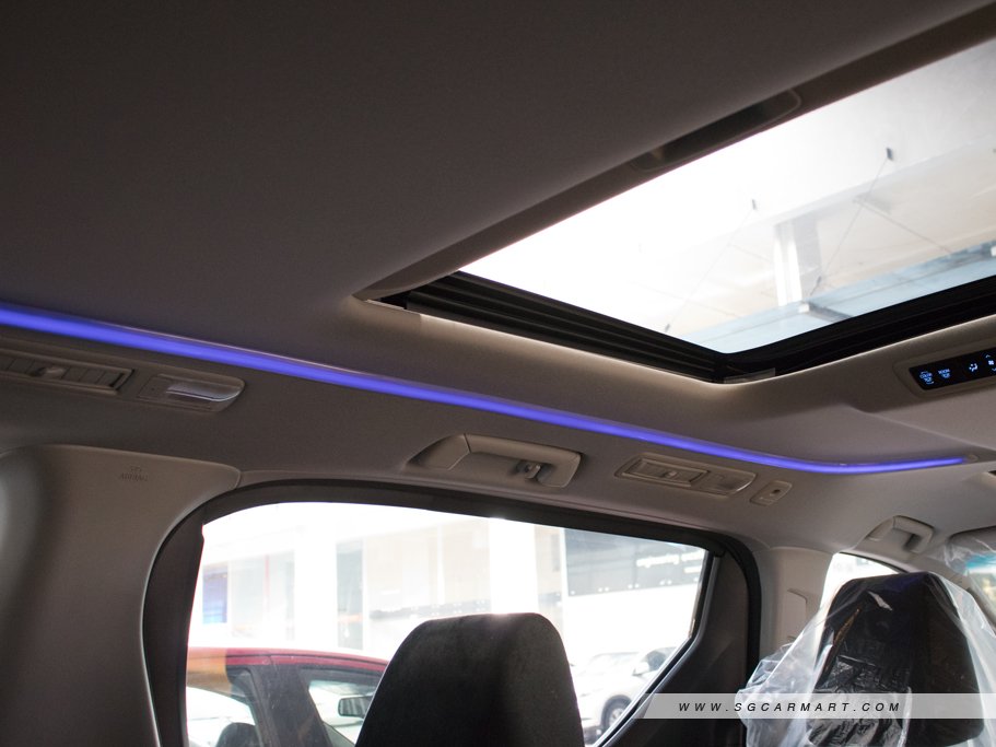 https://i.i-sgcm.com/new_cars/cars/12421/12421_g18